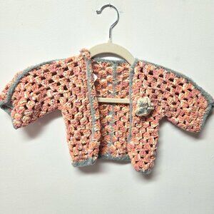 3 For 10 ✨️😍Vintage Hand-Crocheted Baby Sweater – Pink & Grey – 0-3 Months